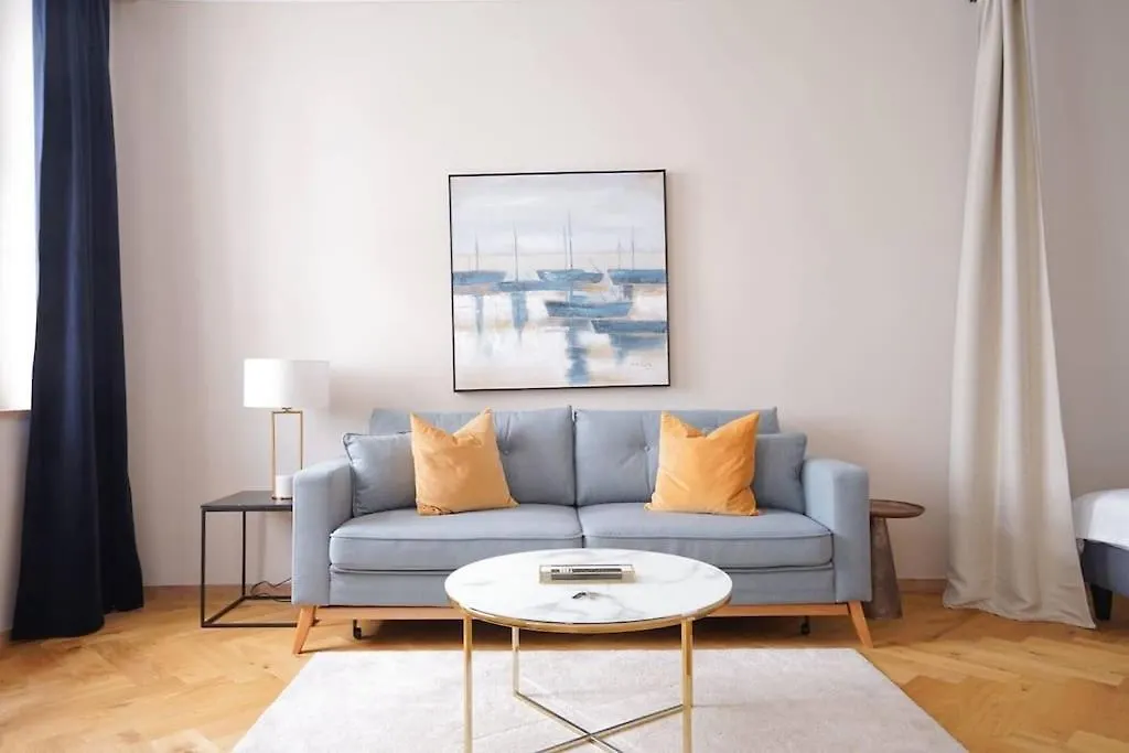 Apartment In Der Innenstadt I 3 Minutes To Metro Vienna Austria