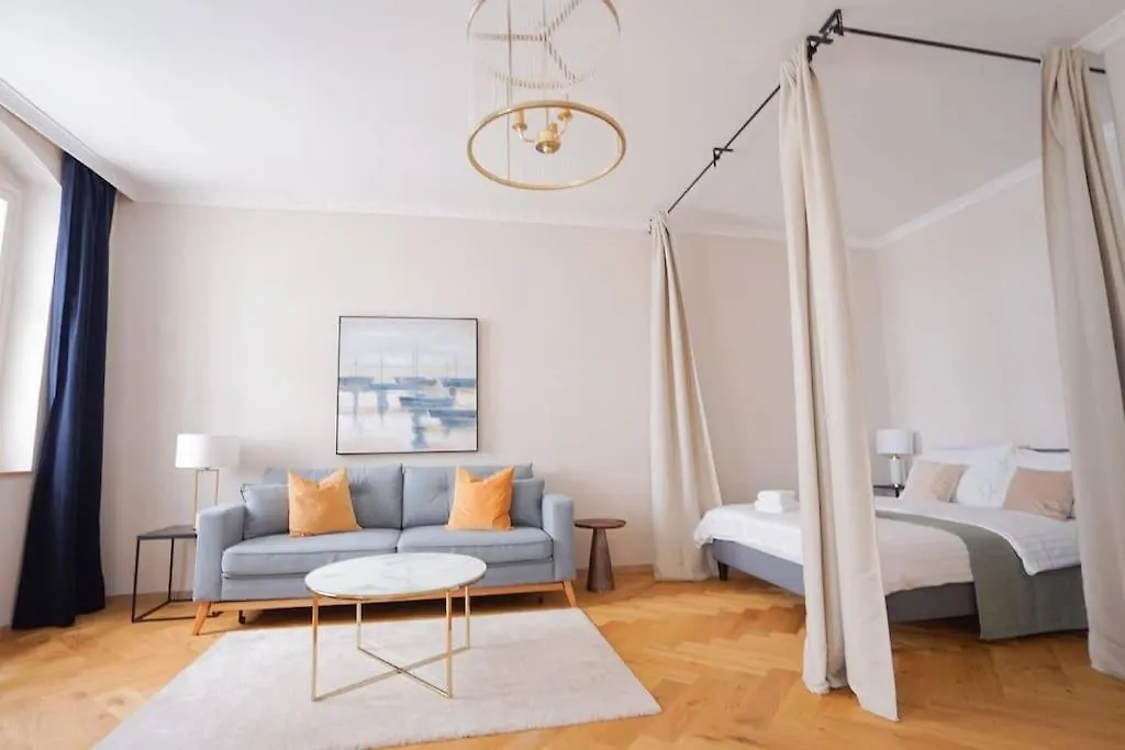 In Der Innenstadt I 3 Minutes To Metro Vienna Apartment