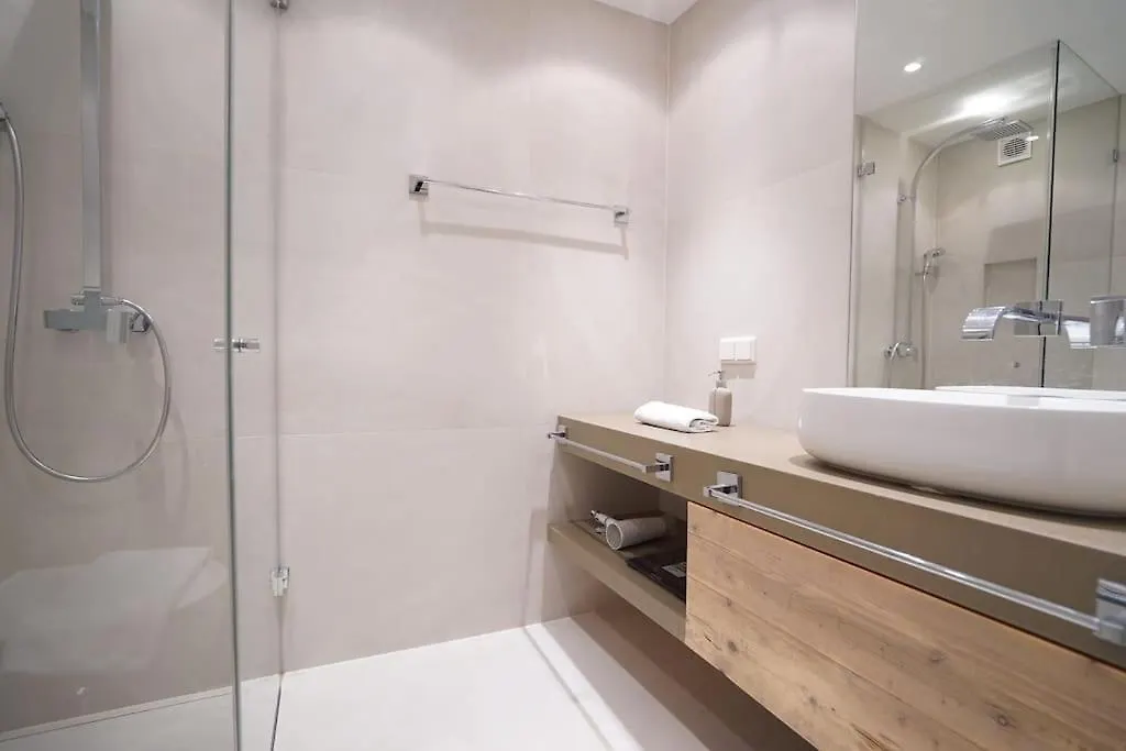 In Der Innenstadt I 3 Minutes To Metro Vienna Apartment